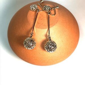 Vintage dangling earrings - 1 pair screw & 1 clip